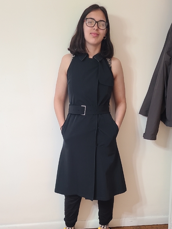 Burberry Dresses & Skirts - Burberry Black Sleeveless Belted Midi Dress